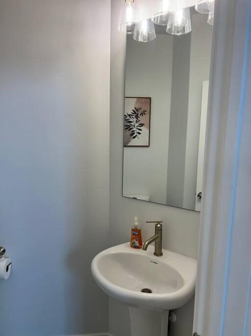 Brand New 3-Beds Stylish Entire House At Lehi Villa Exteriör bild
