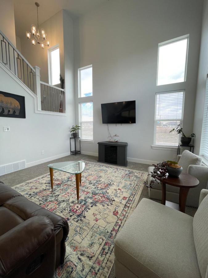 Brand New 3-Beds Stylish Entire House At Lehi Villa Exteriör bild